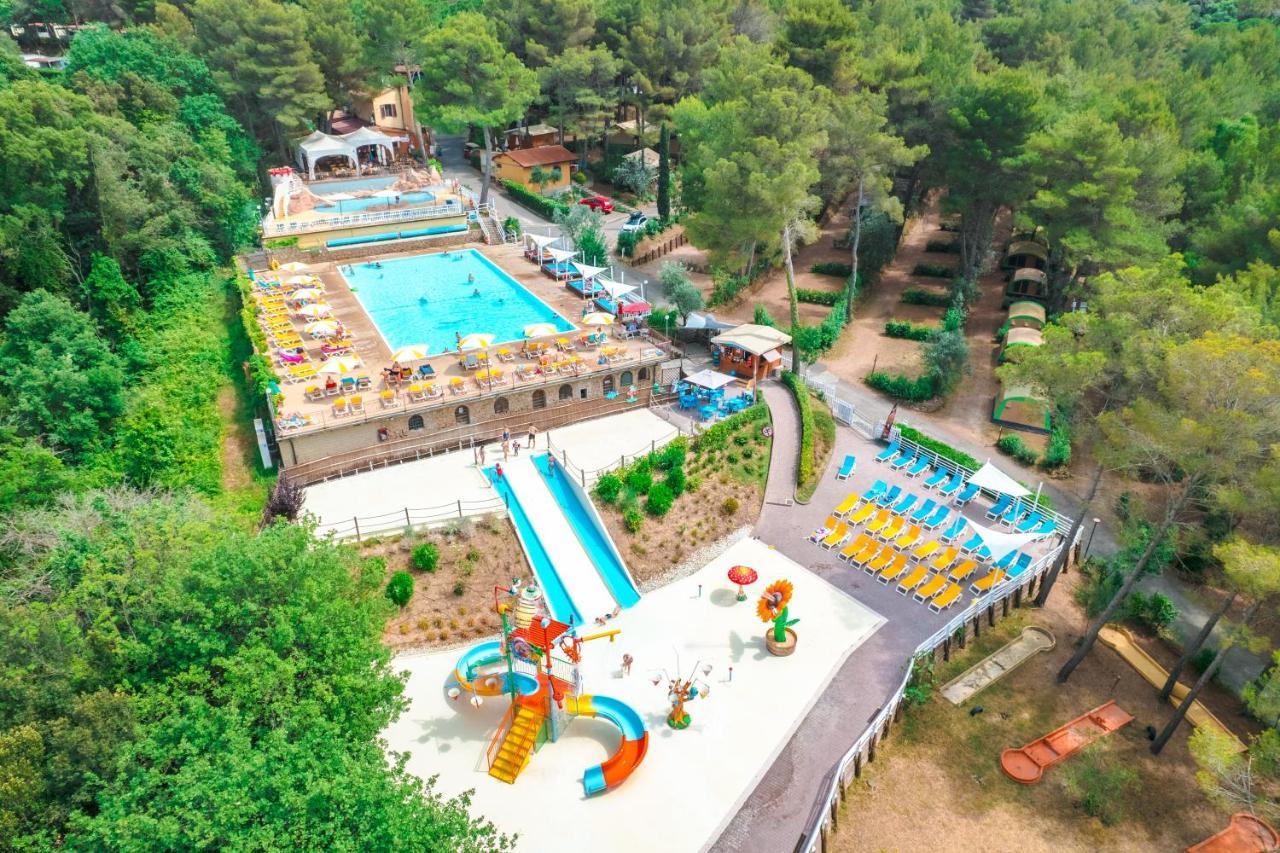 Le Pianacce Camping Village Кастаньето-Кардуччи Экстерьер фото