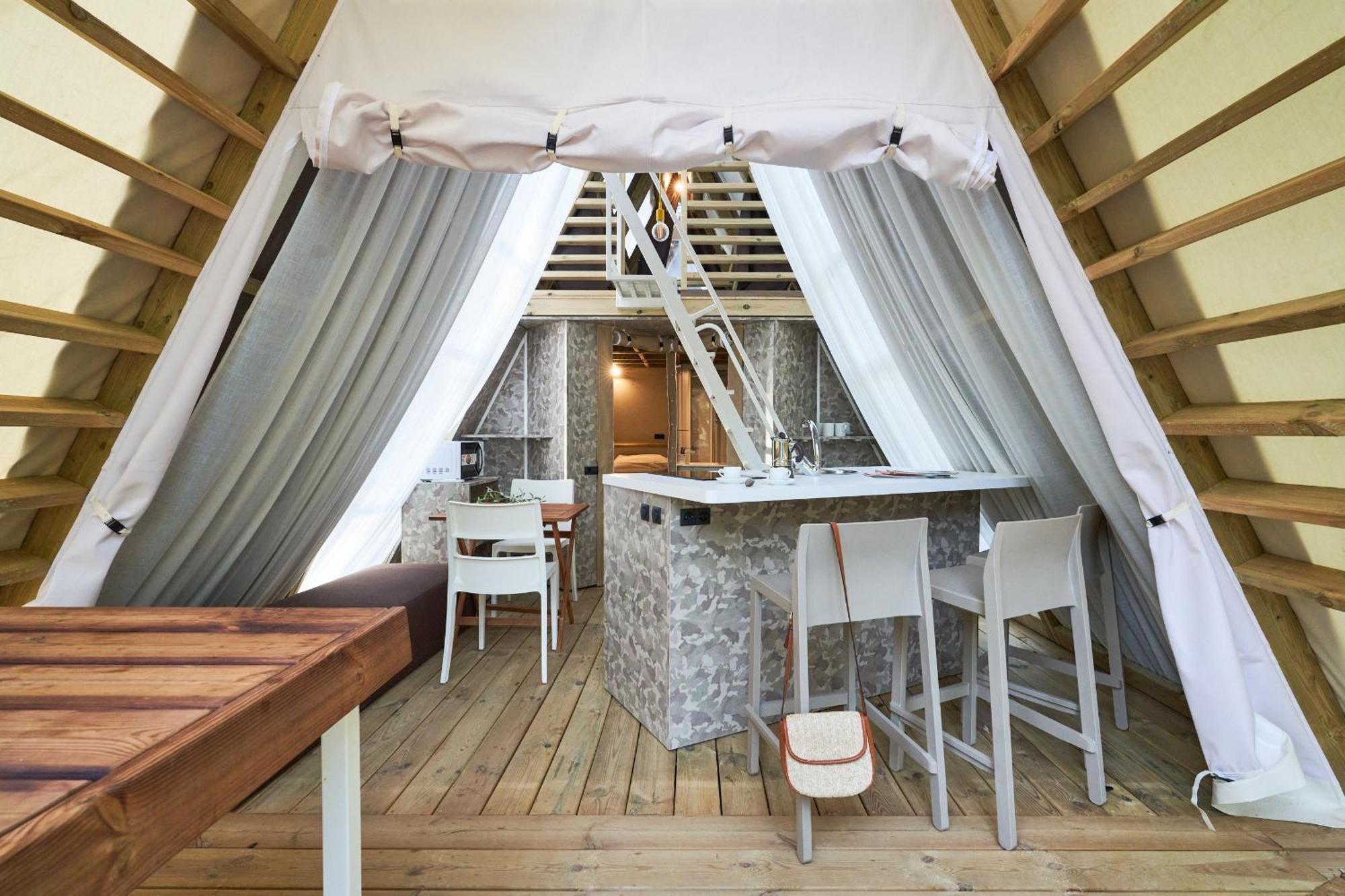 Le Pianacce Camping Village Кастаньето-Кардуччи Экстерьер фото